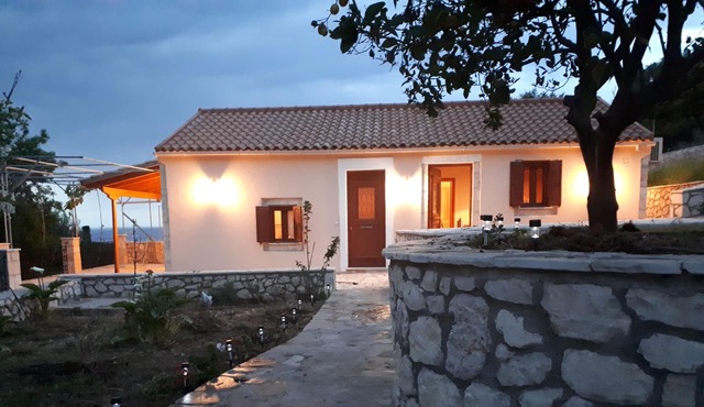 17th Century Traditional Cottage with great view