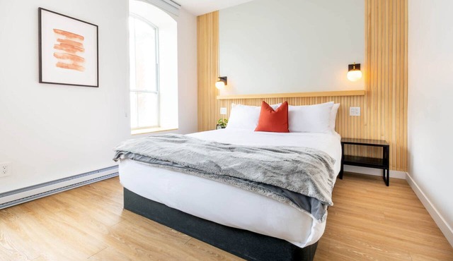 1BR + Sofa Bed | Private Terrace | Sleeps 4 in Québec City