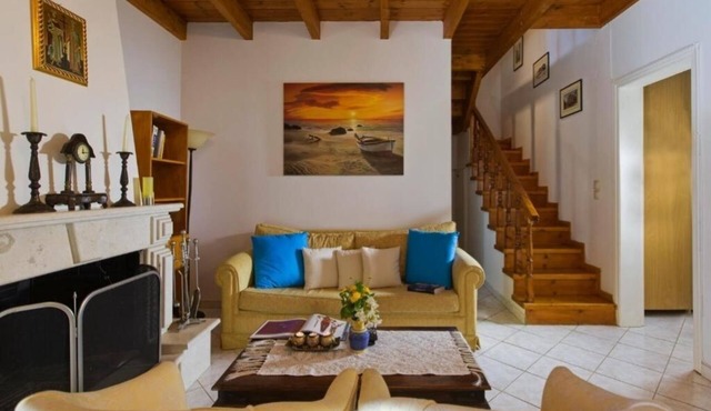 Achilles Country House