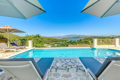 Agios Stefanos Bay - Villa Maria