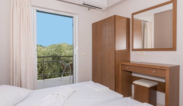 Allegro Apartment in Keri Beach apt10