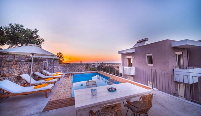 Aloni 3 bedroom Sea View Villa with private pool