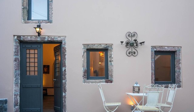 Apartment 'Superior One-Bedroom' with Wi-Fi and Air Conditioning