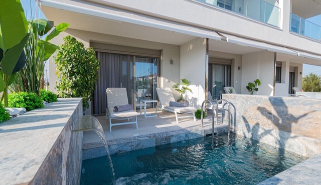 Aria Prive Pool Villa Right by RentalsPro - Portaria Beach