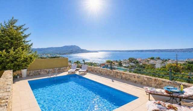 Ariadne Villa - Four Bedroom Villa, Sleeps 7