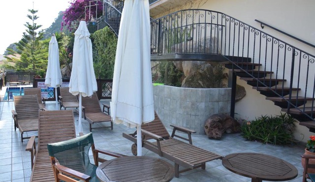 Aristotelis Apartments