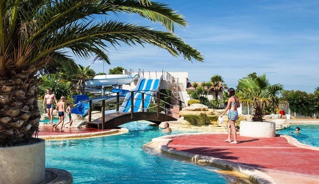 Beach Mobile home with terrace in Vendres-Plage