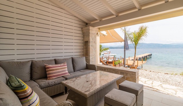 Beachfront Architect Designed Fisherman's Cottage in Beautiful Agni