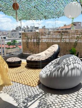 Bedroom in a big apartment with a huge terrace Male Only