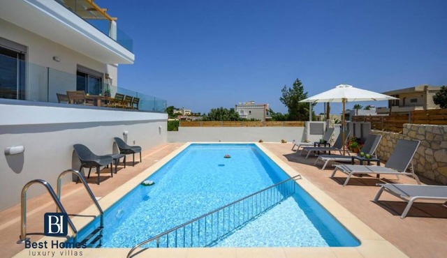 BH419 - R - Villa Chania
