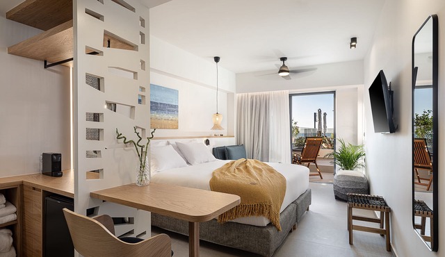Calla Luxury Seafront Suites