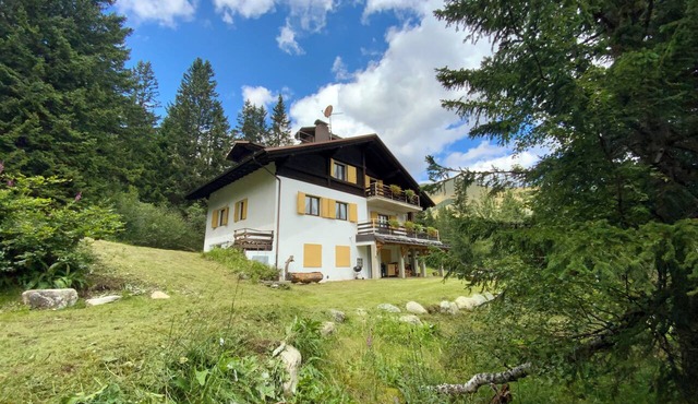 Casa dell’Aqua- 1 Bedroom Apartment “Tapì” at Passo del Tonale in Pellizzano