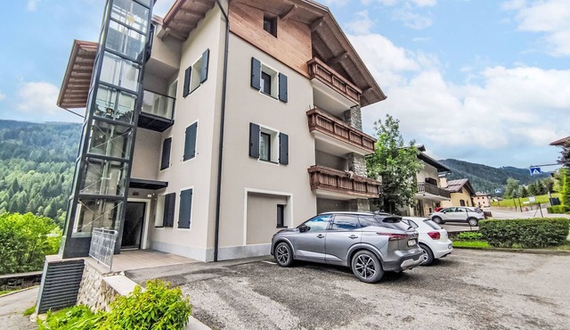 Casa Maya Ski & Bike by Interhome in Mezzana