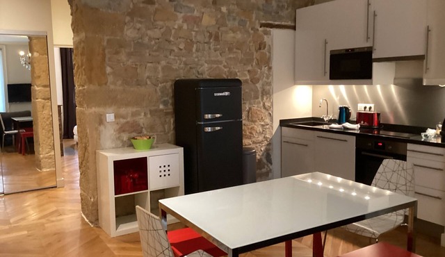 Character apartment in the 6th arrondissement in Lyon