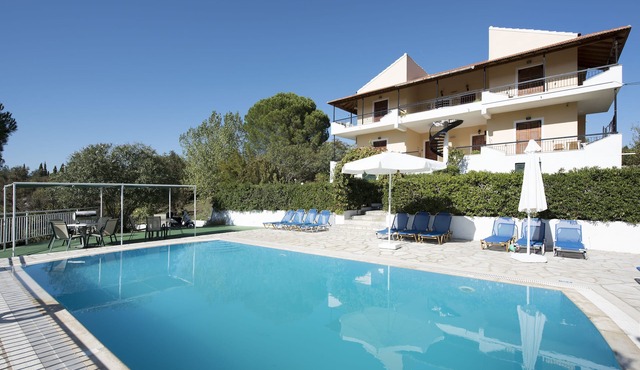 Cochelli Apartments