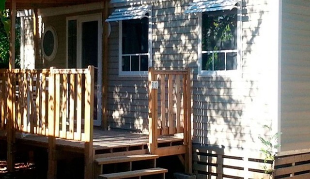 Comfortable Mobile Home with Terrace in Collias in Collias