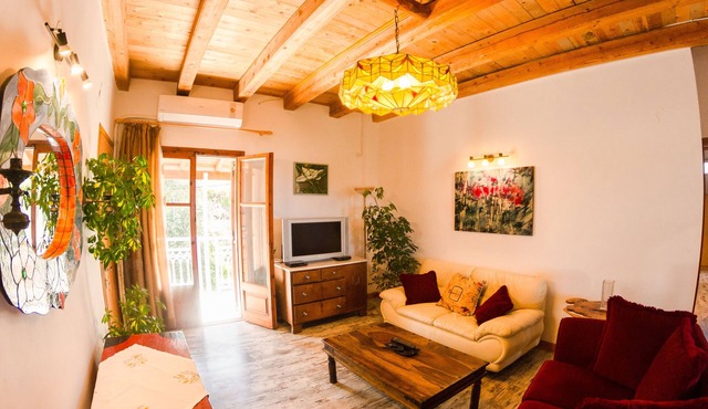 Cosy Home Kalavria