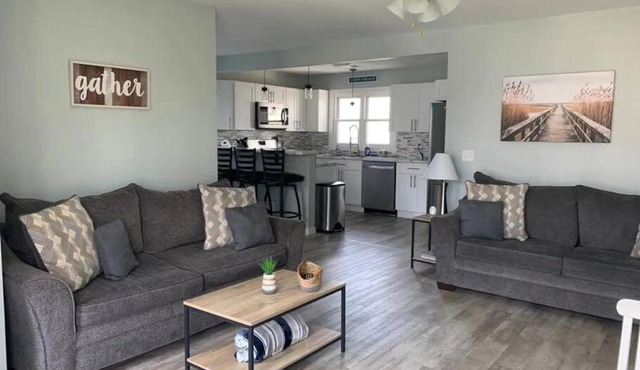 Cottage in Private Beach Community in Sandusky