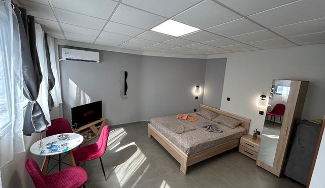 Debbies rooms 8