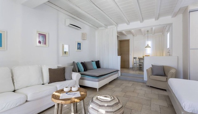Deluxe Mykonos Villa | Villa del Sol Junior Suite | Outdoor Pool | Ornos