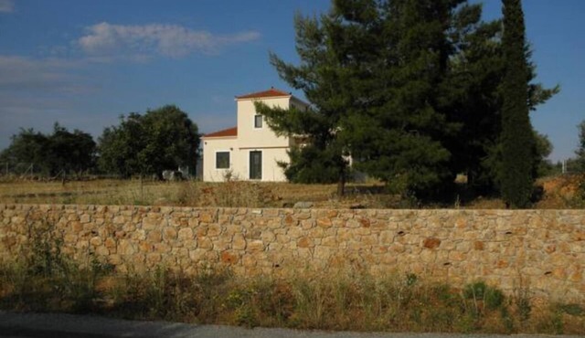 Detached cottage in Southern Greece