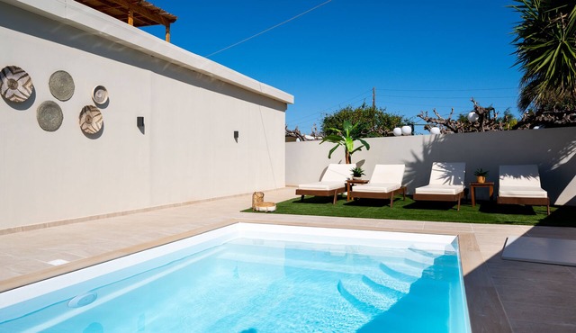 Elegant Villa in Malia with private pool, just 2 minutes from the beach!