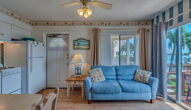 Five Palms Suite 110 - Daily - Weekly - Monthly in Clearwater Beach