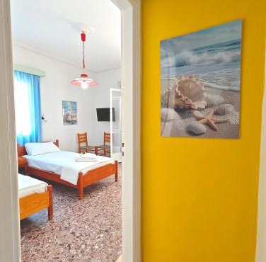 Frinda, studio next to the sea