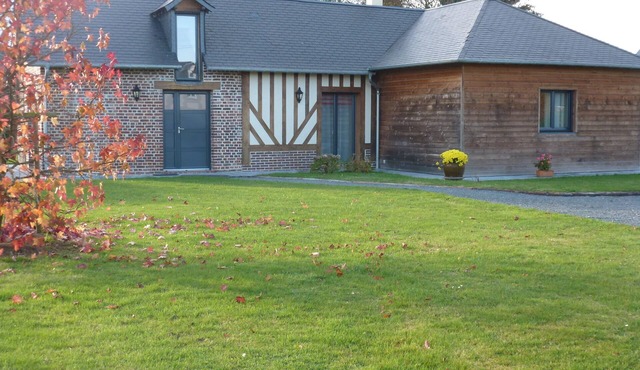 Gite Les Hydrangeas 3 étoiles 2 chambres 4 pers,. Wifi Fiber. near Honfleur. in Ablon