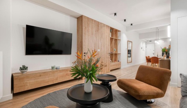 Glyfada Nest