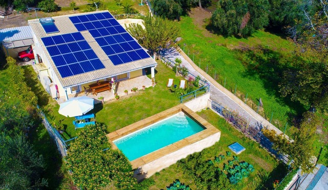 Green Family Villa in Agios Ioannis