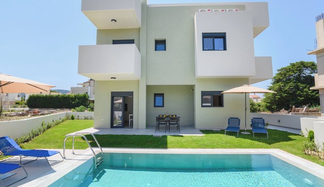 Green Villa Rhodes, Relax by the Pool