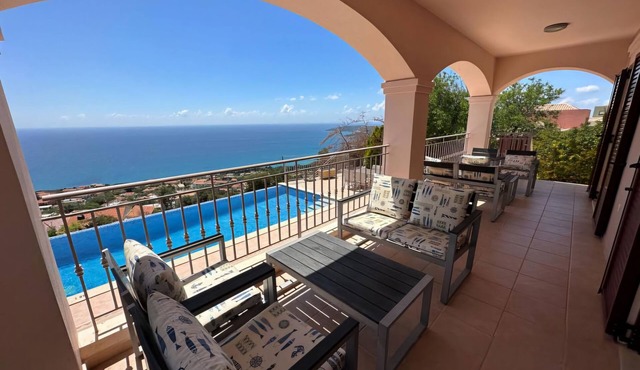 Ionion Pelagos – 4BR + Studio