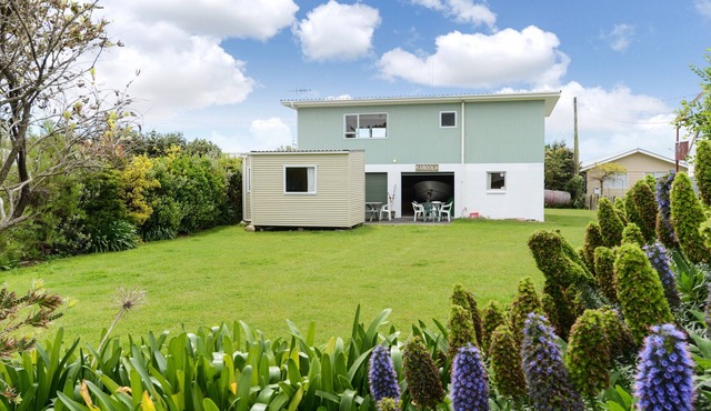 Karoola - Waimarama Bach in Waimarama
