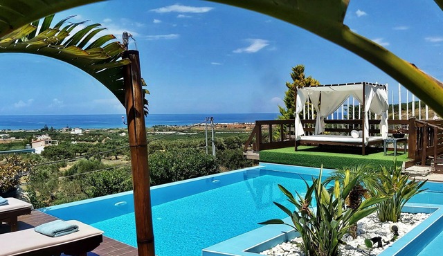 Konstadinos exclusive Villa Gouves