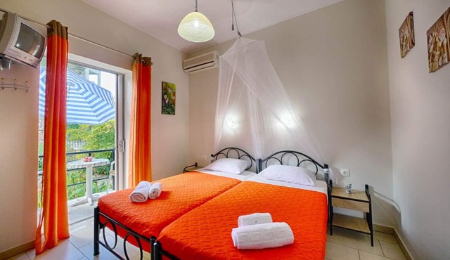 Kostas Studio 1 - the beach, small supermarkets and restaurants are within easy walking distance