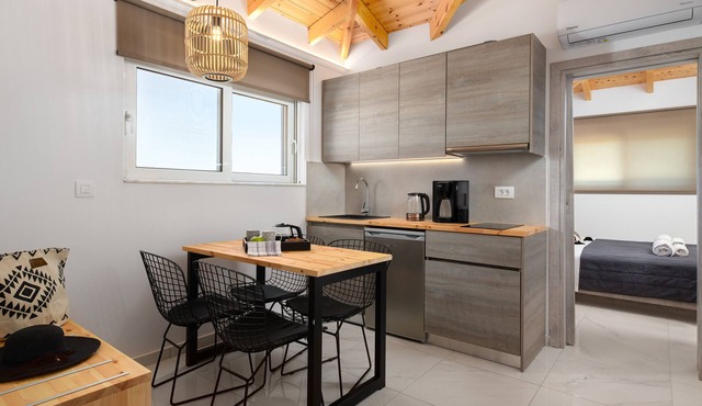 L&C Apartments