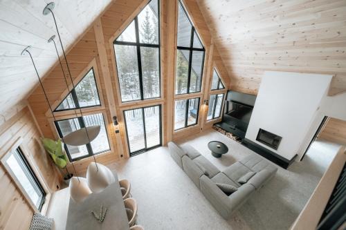 Le Mitik Tremblant - SPA - LACS - PLAGES - JEUX in Saint-Rémi-dʼAmherst