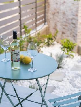 Lemon Tree - Private Garden & View