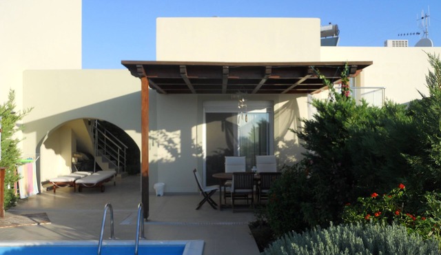 Lovely villa with private pool in Haraki in Haraki