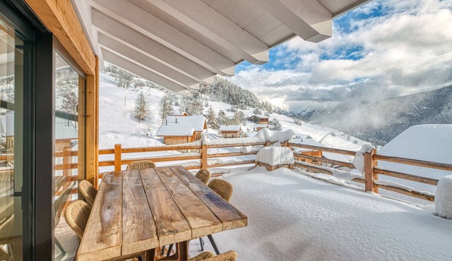 LUXURIOUS 3 BR COTTAGE IN LE LEVRON in Val de Bagnes