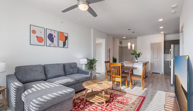 Luxury 2BD/2BA Next to Airport 3689 in Del Valle