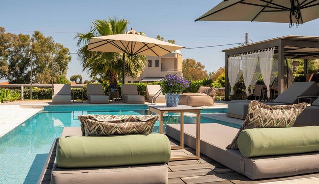 Luxury Seaside 4BR Villa | Private Pool & BBQ | 150m to the Beach | Pefkohori