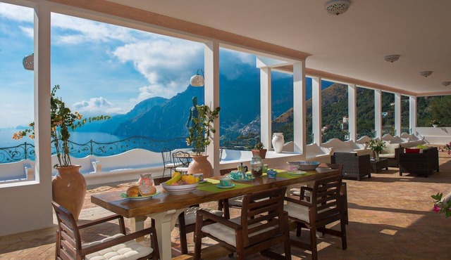 Luxury Villa with parking and panoramic terrace sea view in Positano