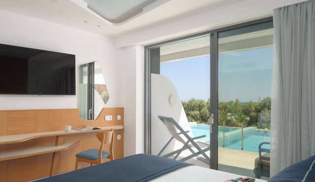 Lyttos Mare Adults Friendly 12+