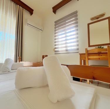 Maria's Rooms in Skala Rachoniou