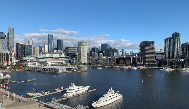 Melbourne 270° True Waterfront with Unrivalled Harbour & CBD Views in Docklands