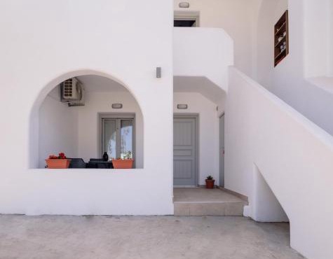 MESSARIA APARTMENt