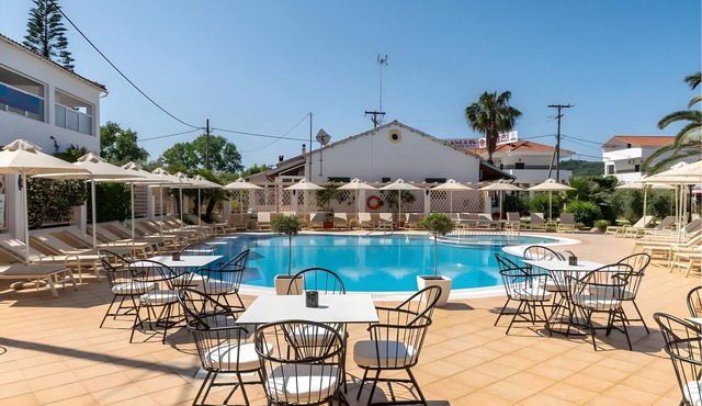 Metaxa One-Bedroom 8 Apartment with Shared Pool, Wi-Fi, and Air Conditioning