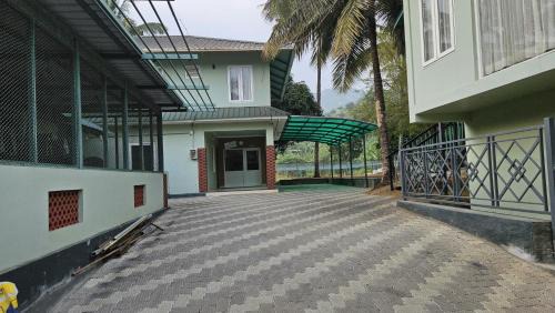 Midway Crest Farmstay in Palakkad